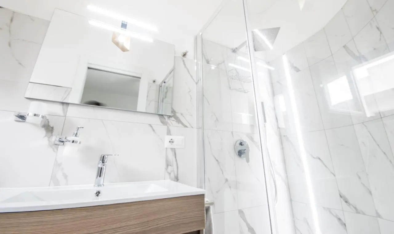 White Bike Rooms Siniscola Italia